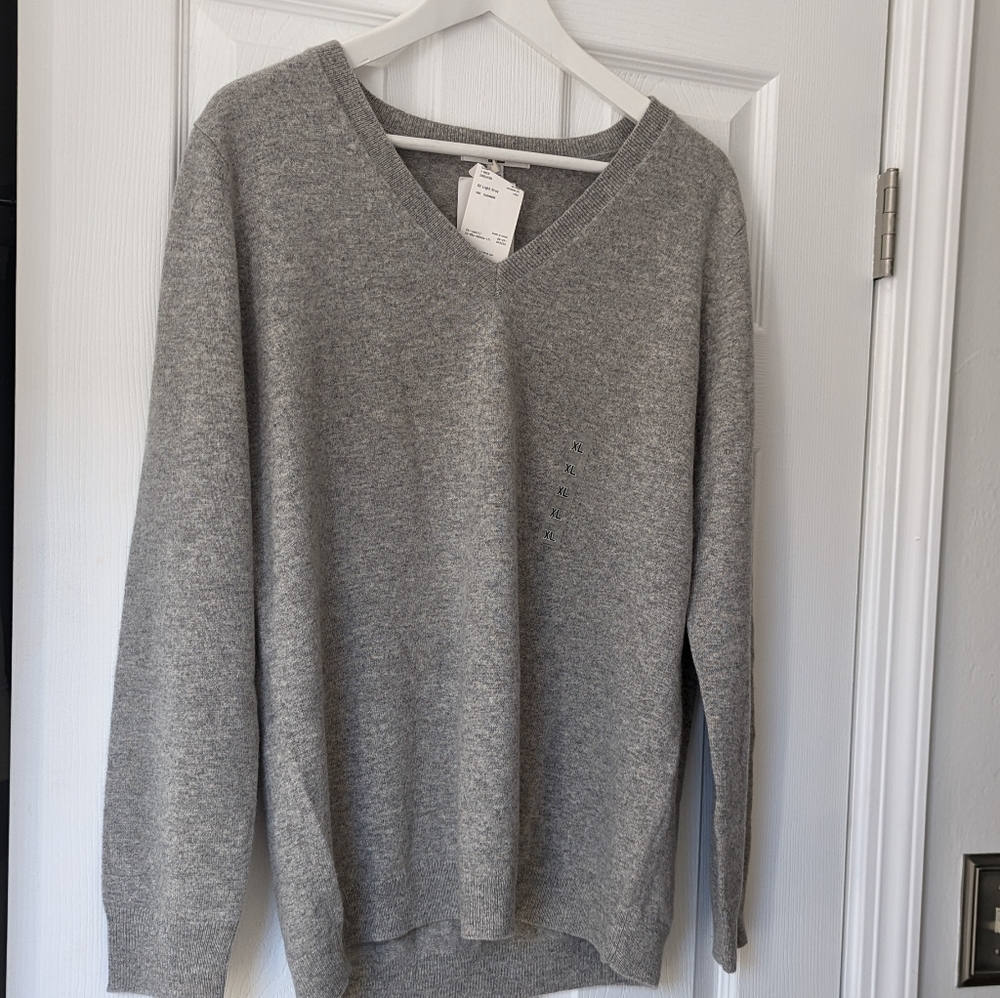 Cashmere sweater